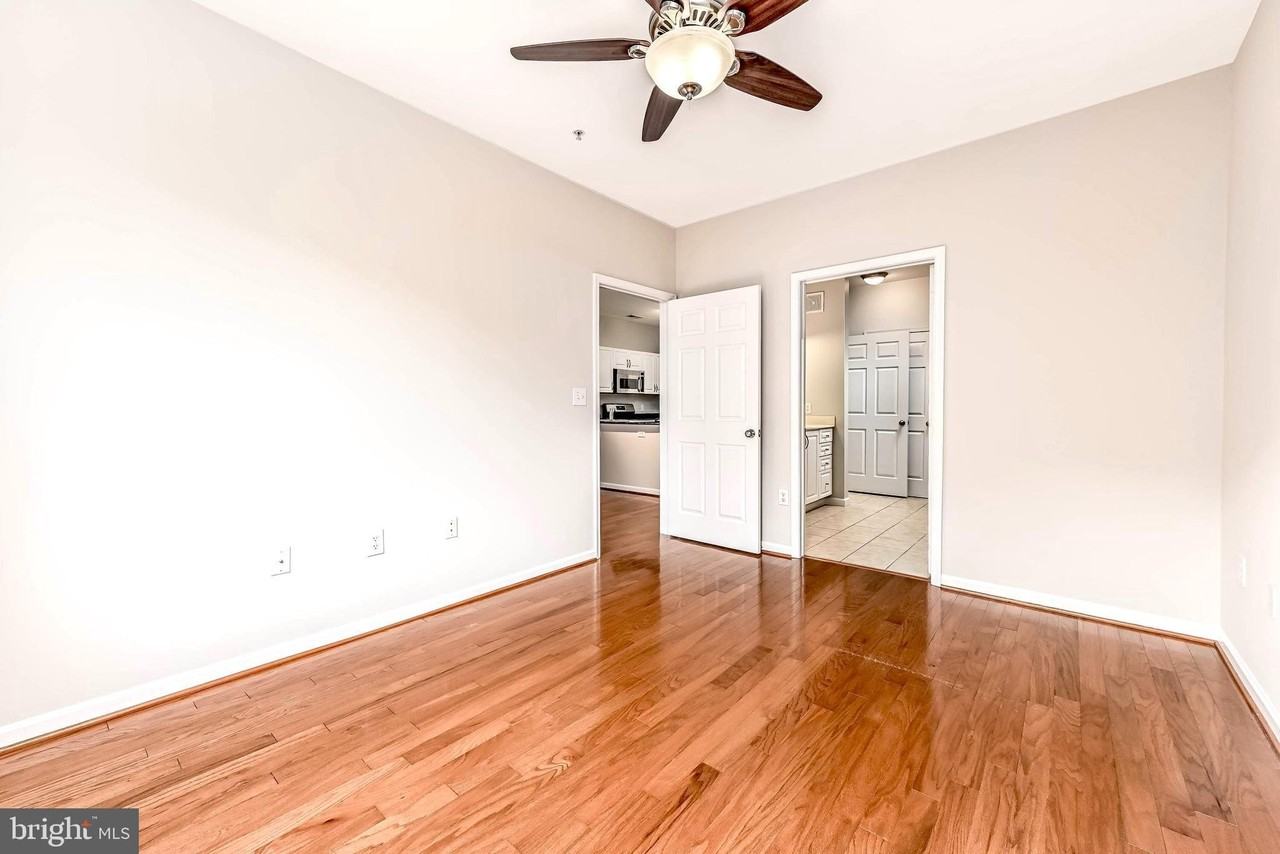 12909 Centre Park Cir #306 - Photo 6 of 27