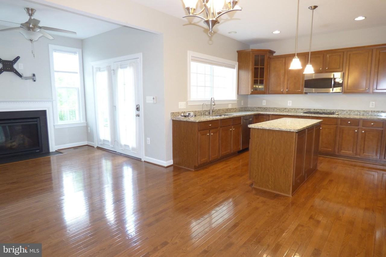 1604 Kinnaird Ter Ne - Photo 5 of 38