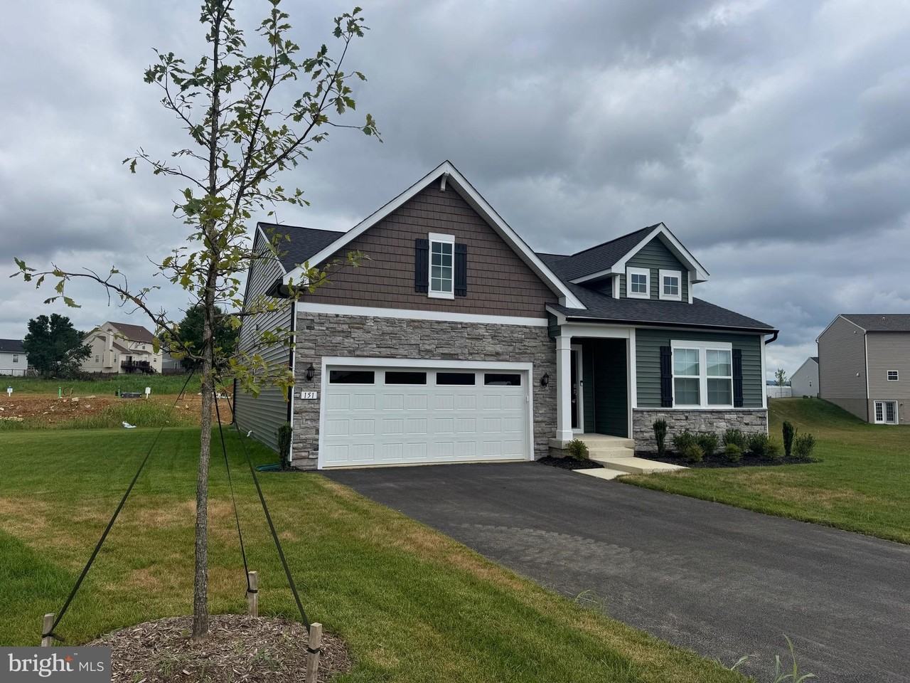 151 CAPULET Court - Photo 3 of 29