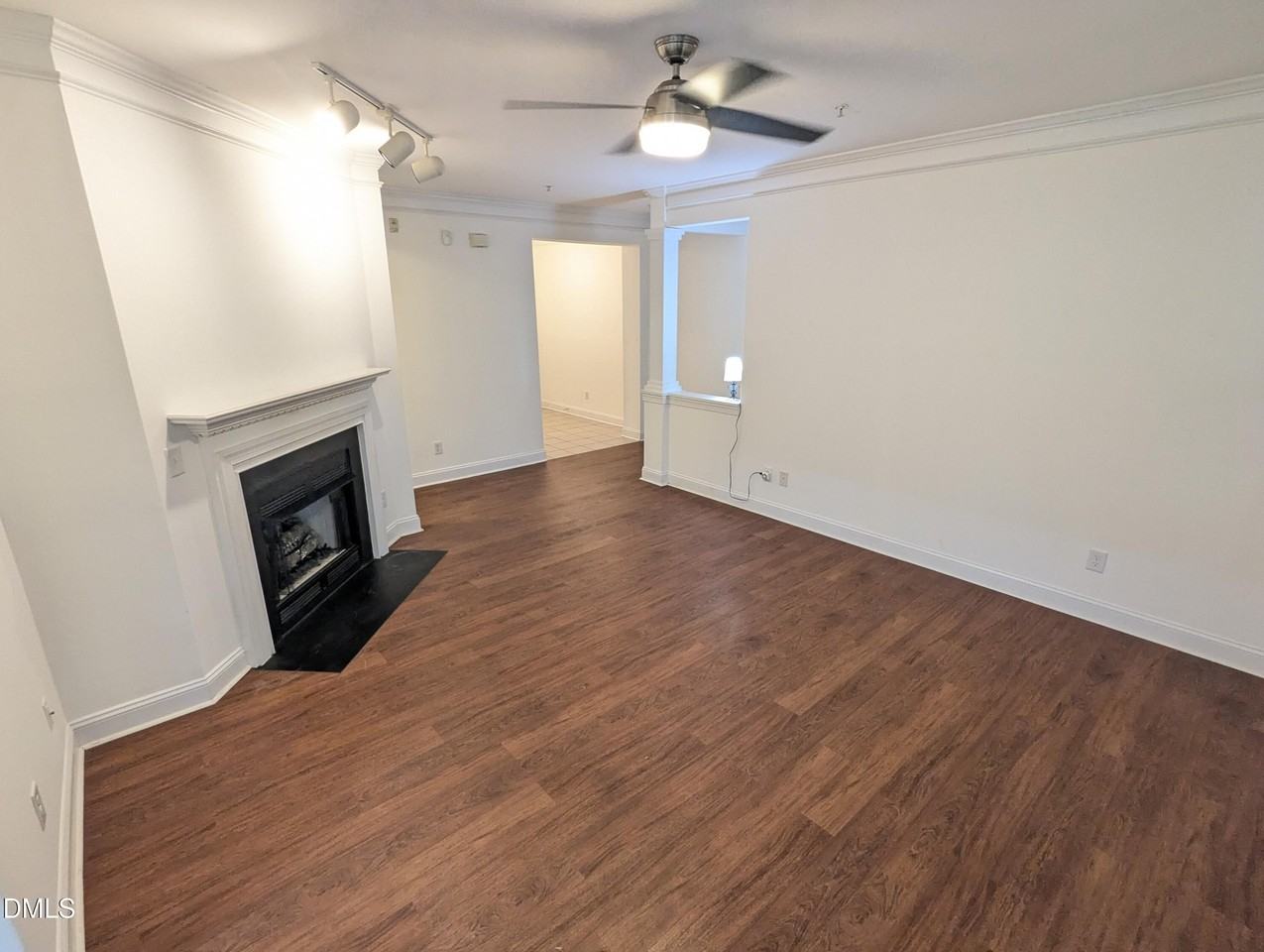 1114 Arborgate Cir - Photo 4 of 18