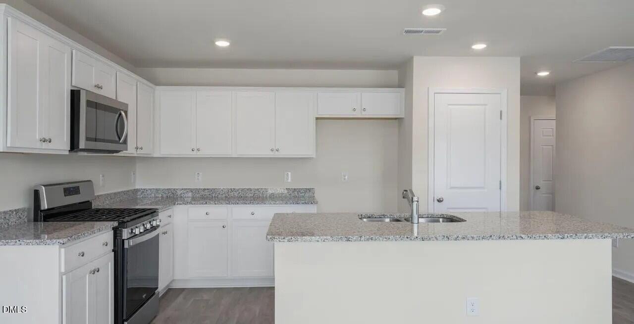216 Olive Branch St - Photo 2 of 12