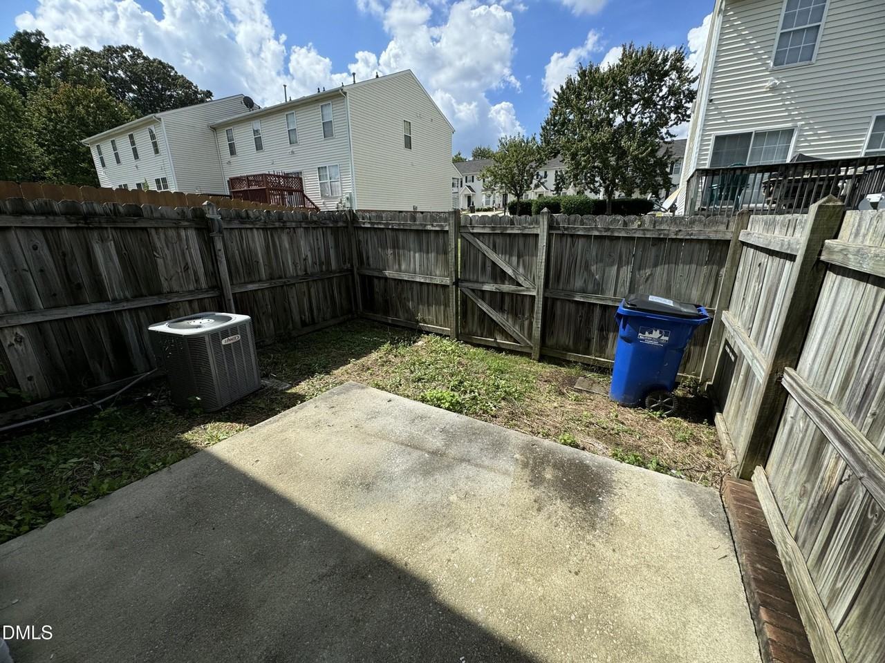 4804 Tanglewood Oaks St - Photo 5 of 13