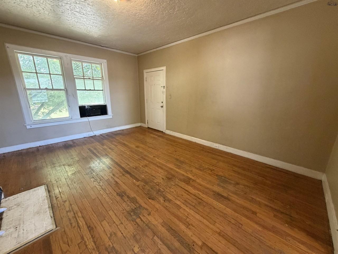 1109 Harrison St #2 - Photo 2 of 9