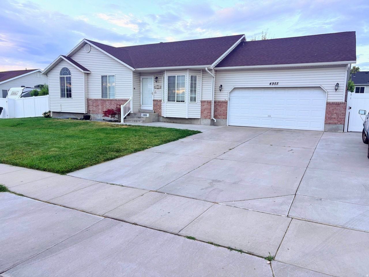 4955 W THRUSH Dr - Photo 2 of 12