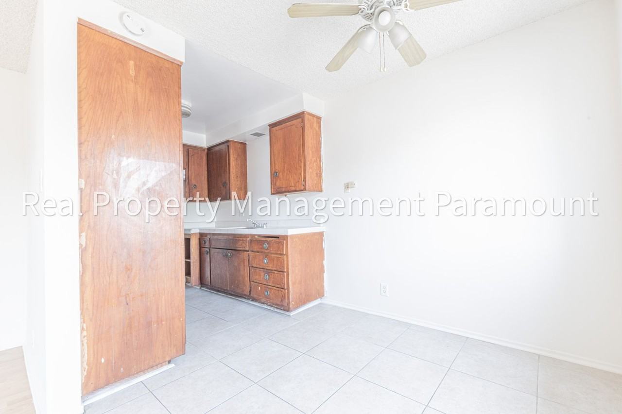 540 W Queen Street - Photo 3 of 29