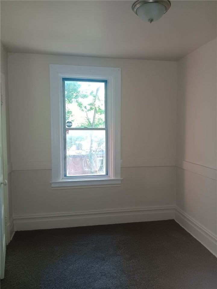 7236 Mount Vernon St - Photo 3 of 13