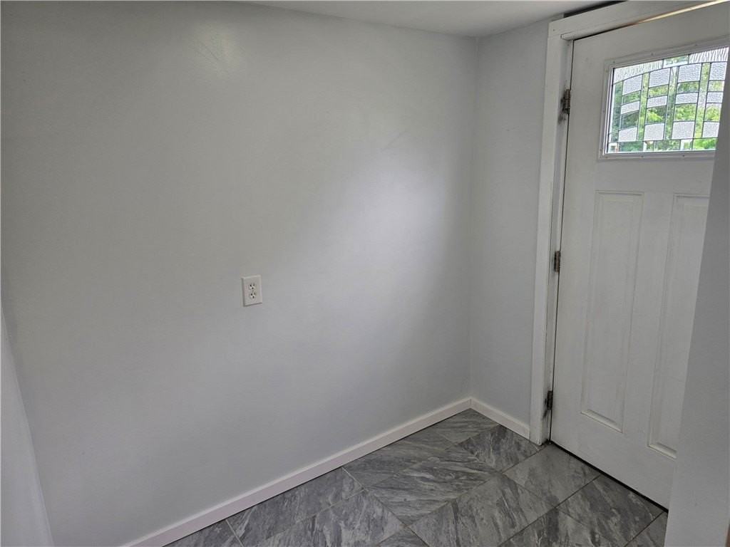 101 Sandy Hill Rd - Photo 7 of 17