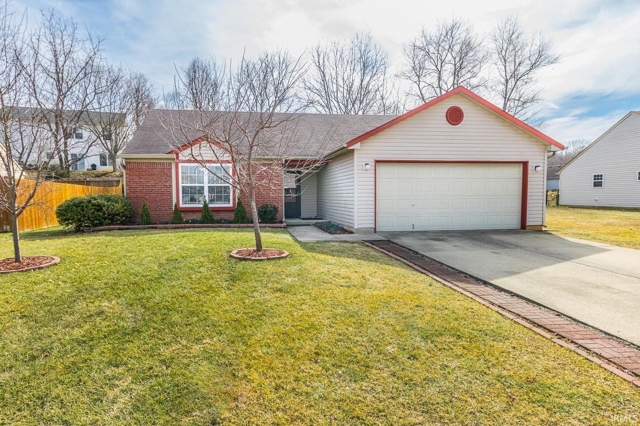 635 S Fieldstone Blvd - Photo 2 of 33