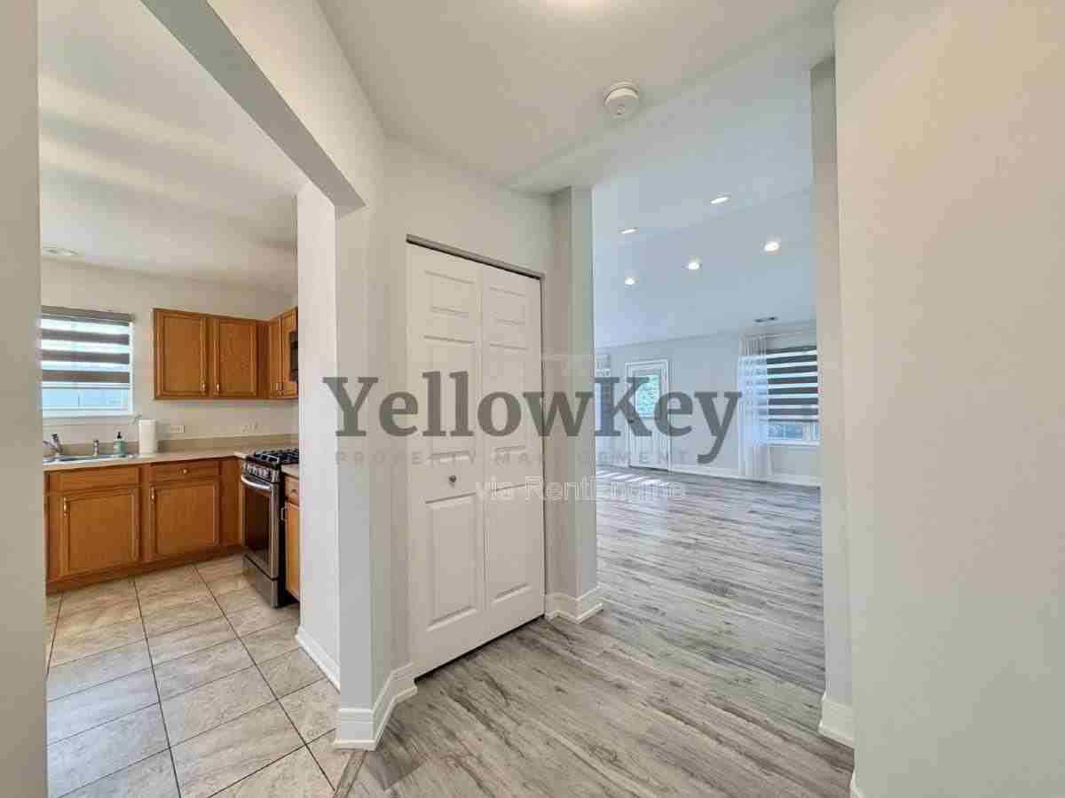 272 Blue Spruce Ln - Photo 2 of 10