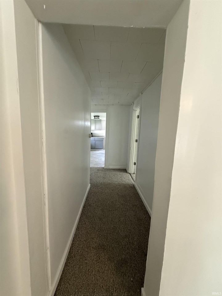 1326 Buntin St - Photo 4 of 20
