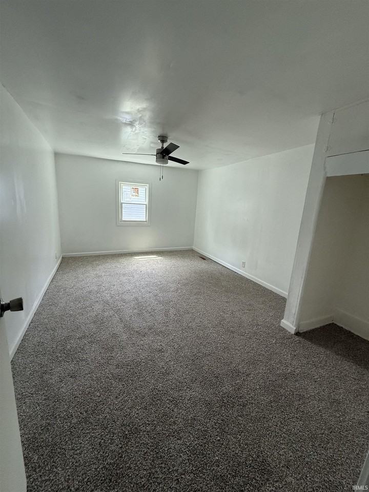1326 Buntin St - Photo 5 of 20