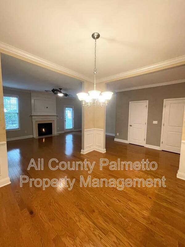 3639 Bagley Dr - Photo 4 of 18