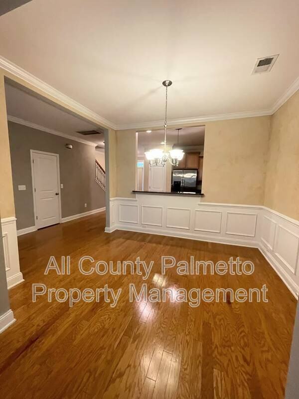 3639 Bagley Dr - Photo 5 of 18