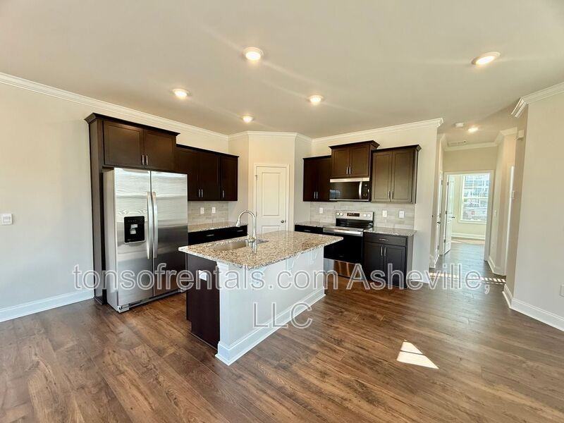 216 Valley Breeze Rd - Photo 6 of 34
