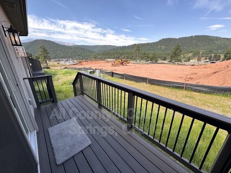 519 Brecken Ct - Photo 6 of 23