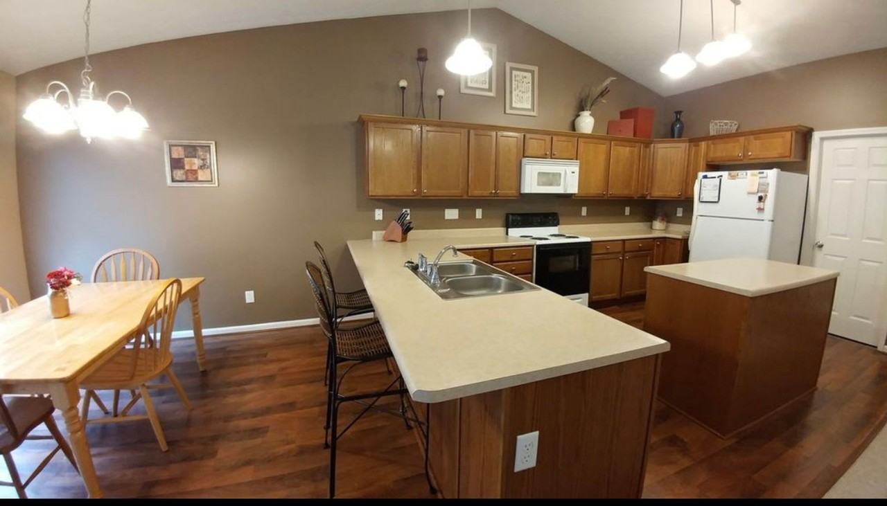 3650 Ellison Dr - Photo 3 of 20
