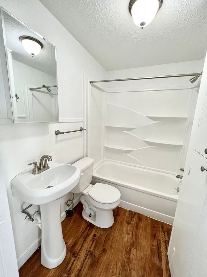 1106 Gulfview Ln - Photo 7 of 10