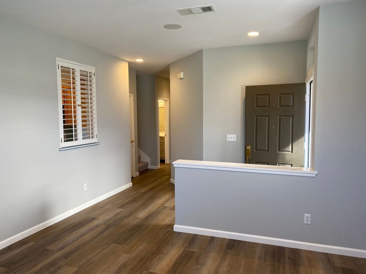 314 Ballymore Cir - Photo 3 of 15