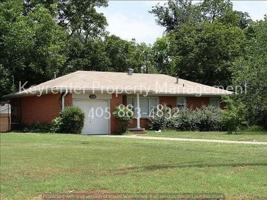 featured image of 1520 Rowena Ln