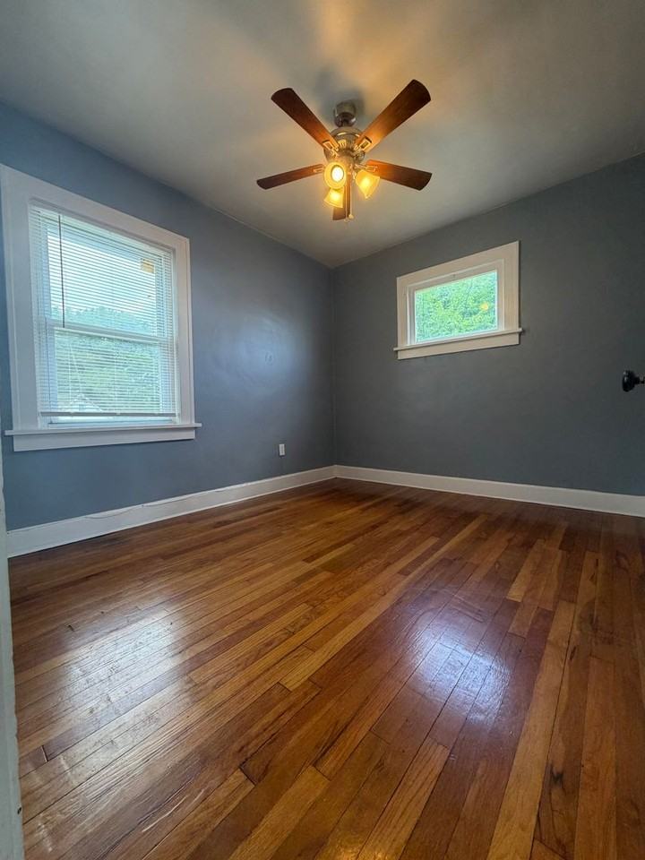 2200 Tate Ave - Photo 6 of 8