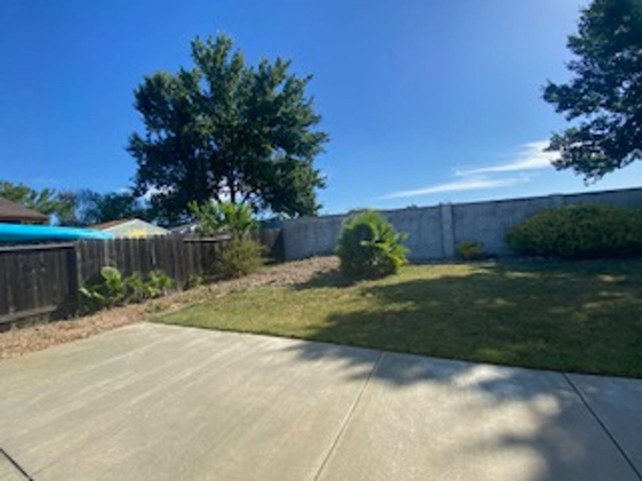 333 Bishop Dr - Photo 4 of 8