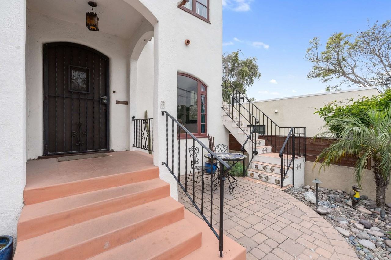 2615 Myrtle Ave - Photo 5 of 50
