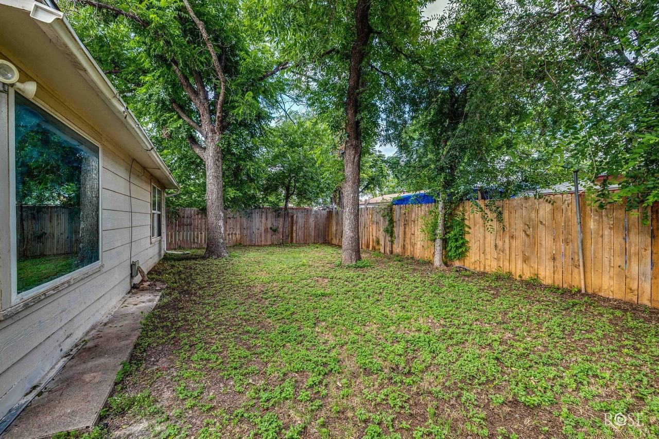213 Twin Oaks Dr - Photo 7 of 26