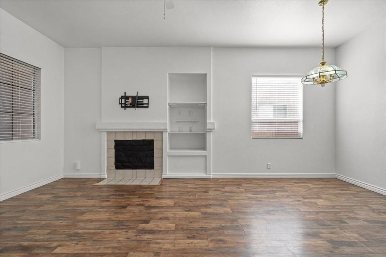 8137 Dartmoor Ave - Photo 5 of 20