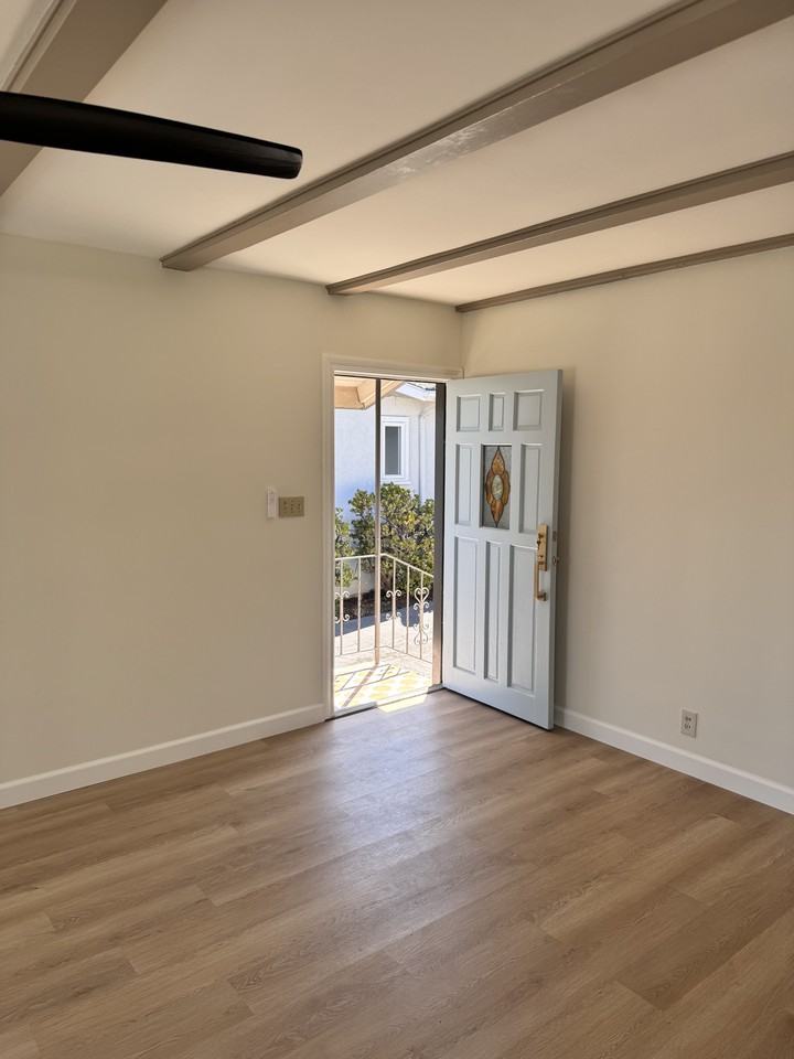 220 W Avenida Alessandro #NA - Photo 7 of 50