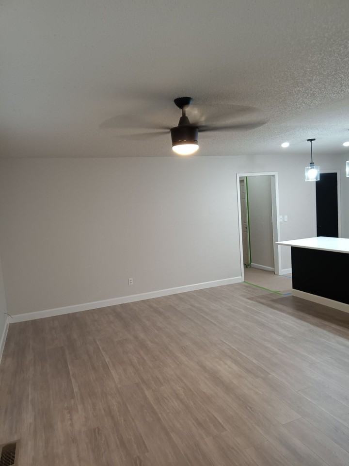 5012 Creekwood Ter #5014 - Photo 2 of 7