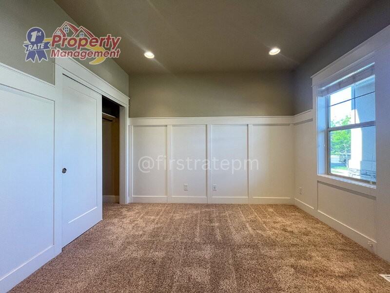 8132 S Red Cliff Ave - Photo 6 of 50
