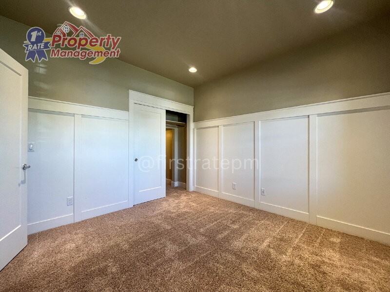 8132 S Red Cliff Ave - Photo 7 of 50