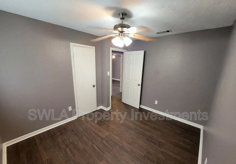 614 Sally Mae St - Photo 4 of 10