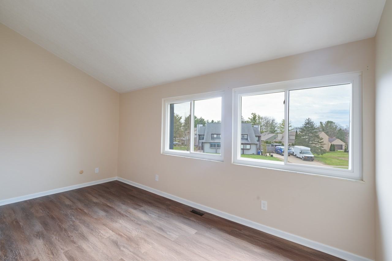 3383 Willington Dr - Photo 3 of 25