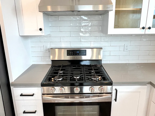 710 Moraga St #D - Photo 2 of 14