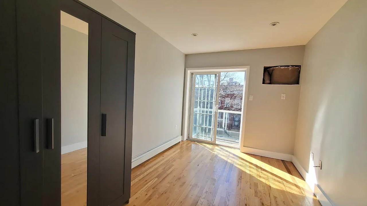291 Clifton Place #3 - Photo 5 of 16