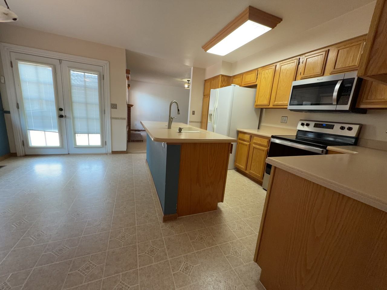 1155 Costigan Dr - Photo 5 of 14