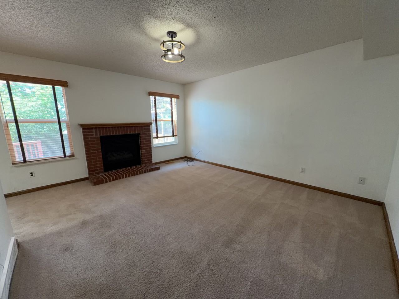1155 Costigan Dr - Photo 7 of 14
