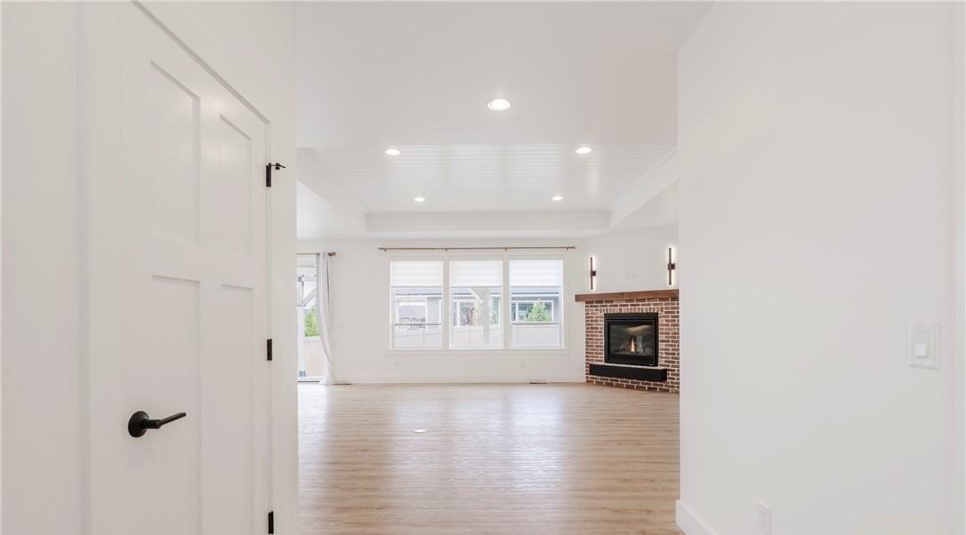 2514 Mountain Range Ct - Photo 2 of 25