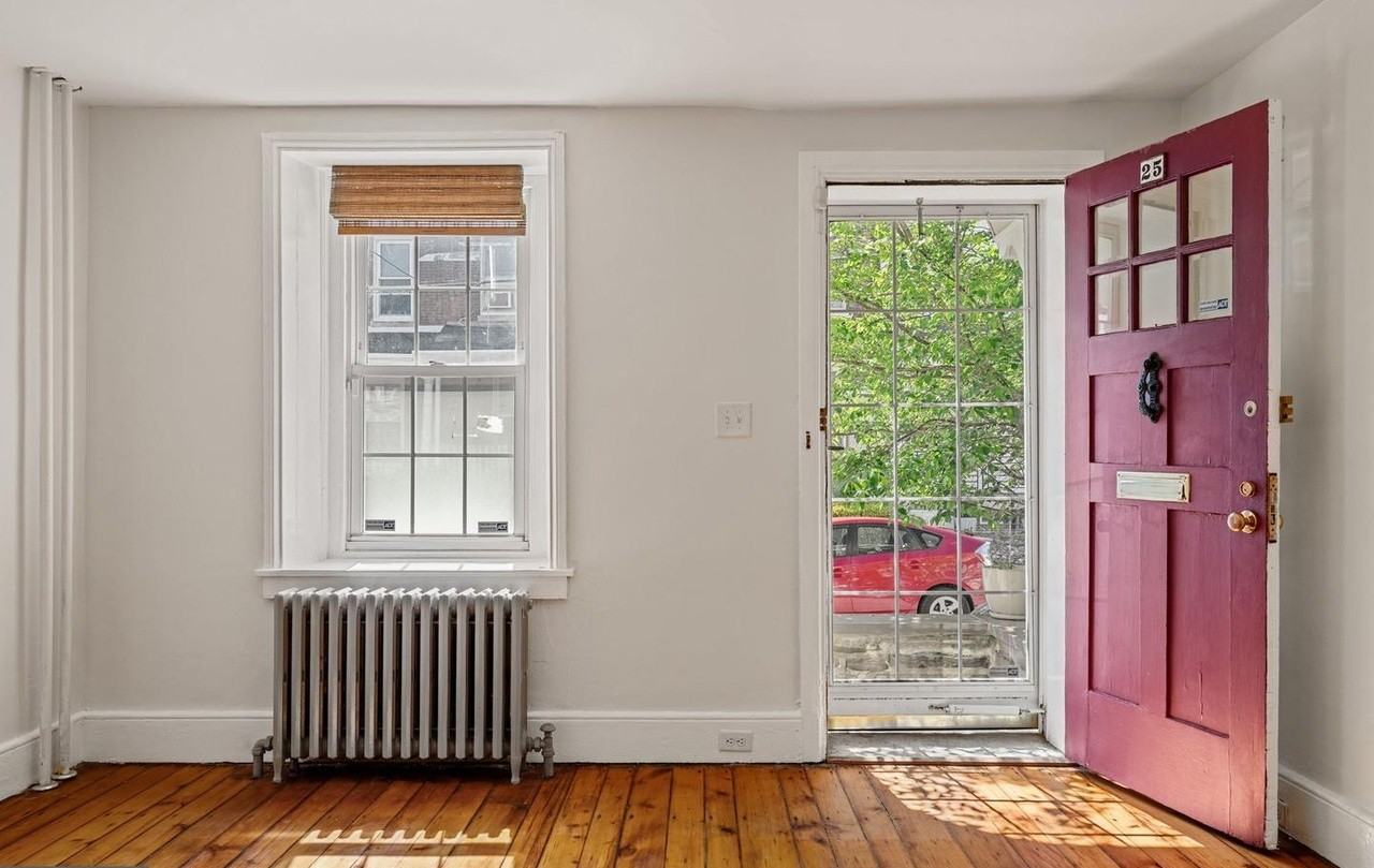 25 W Durham St - Photo 3 of 14