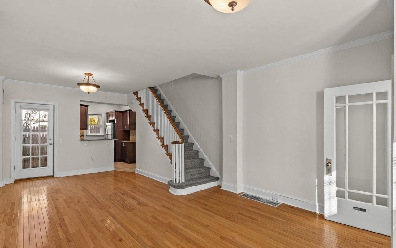 760 N Bucknell St - Photo 4 of 22