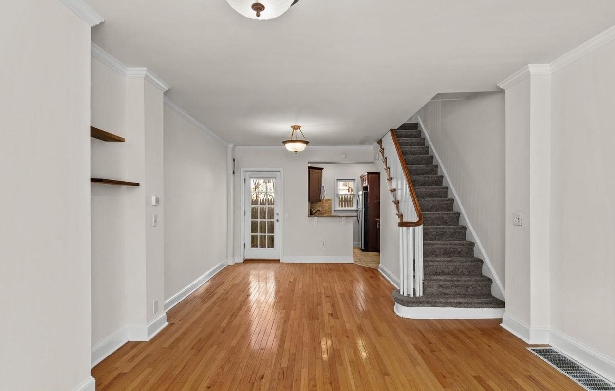 760 N Bucknell St - Photo 5 of 22