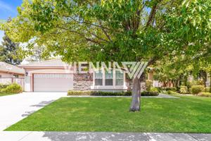 featured image of 1014 Waterford Dr