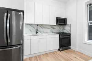 featured image of 2100 Linwood Ave #3L