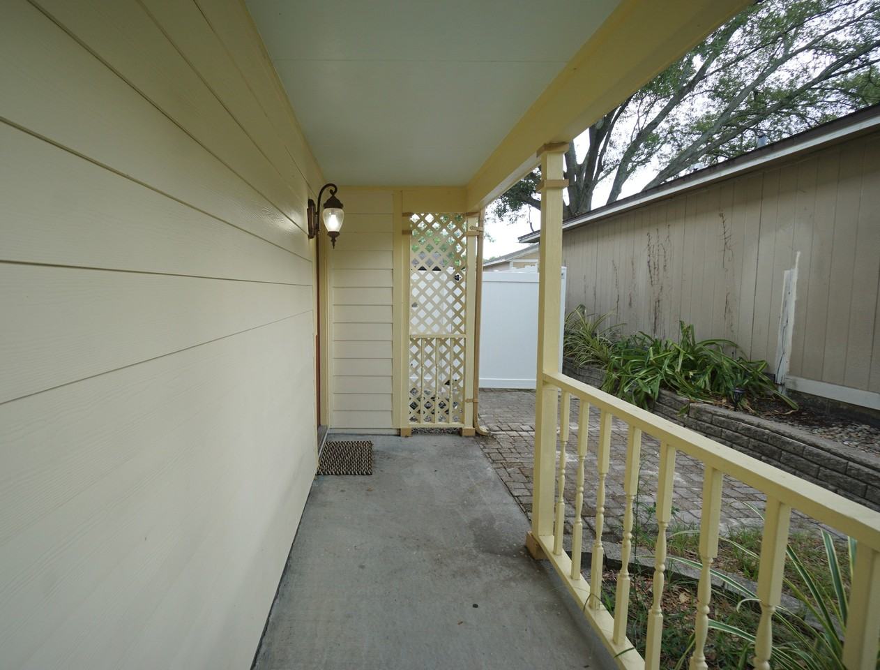 7605 Glades Ct - Photo 2 of 29