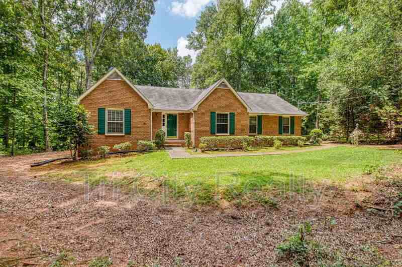 135 Brookside Trce - Photo 3 of 40