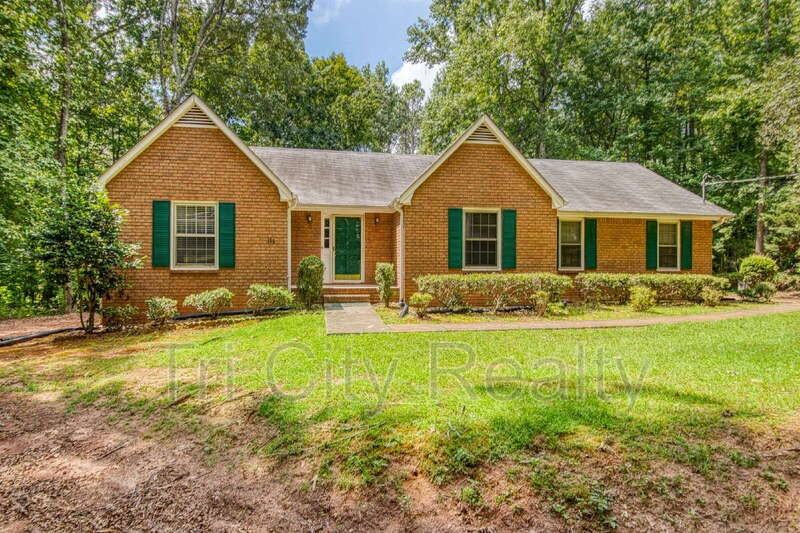 135 Brookside Trce - Photo 4 of 40