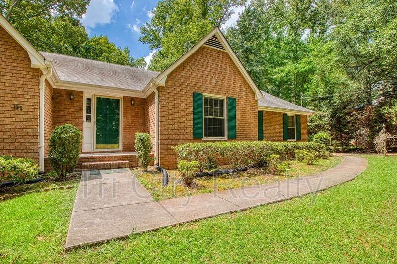 135 Brookside Trce - Photo 5 of 40