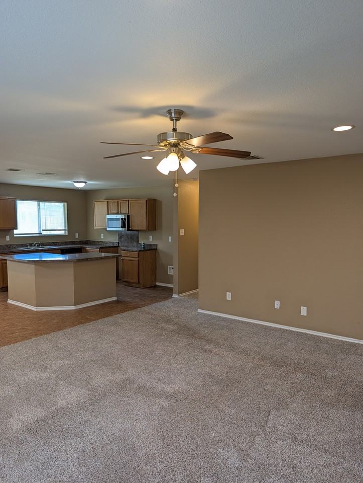 9949 Sparrow Hawk Ln - Photo 3 of 22