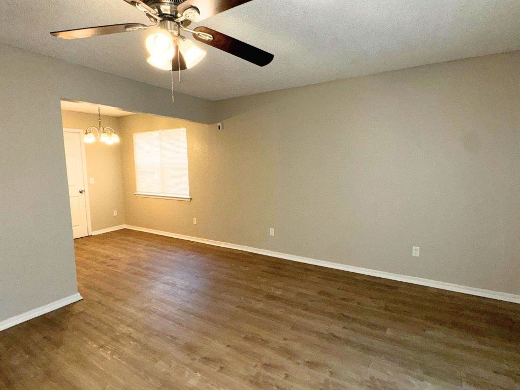 8741 Hillridge Dr - Photo 3 of 21